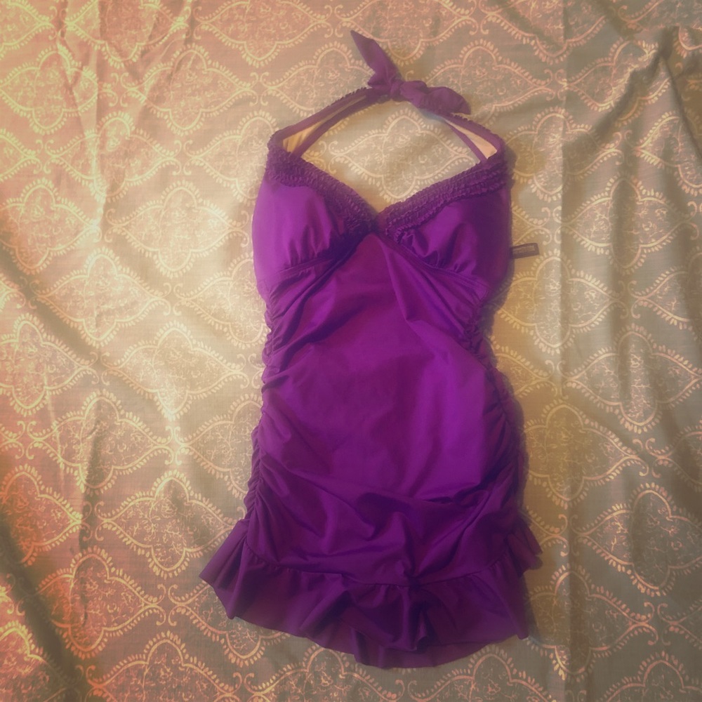 Kenneth Cole Reaction Slimming Waste Swim Dress